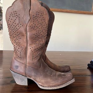 Women’s ARIAT LAKYN Western Boots sz 8.5